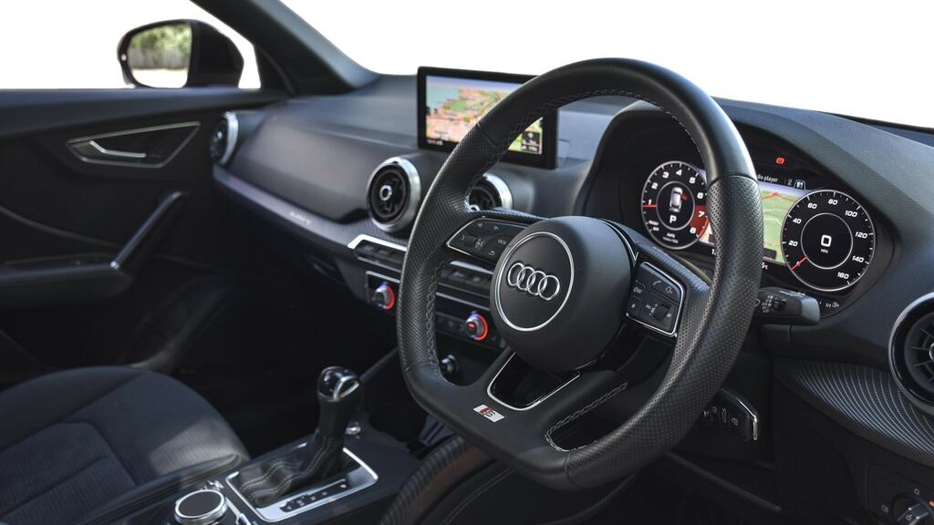 Audi Q2 Sq2 Quattro Black Edition S Tronic Cs Pack Red #4