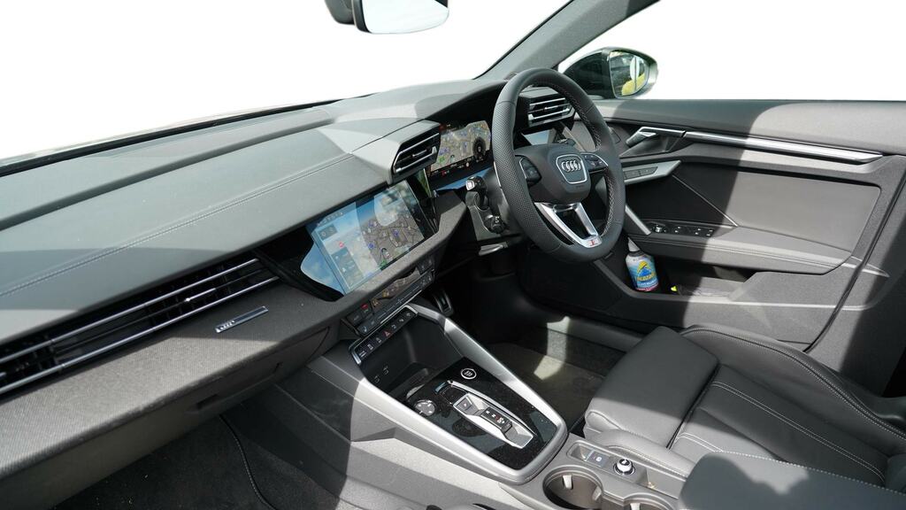 Audi A3 2.0 Tdi 150 Black Edition S Tronic Black #2