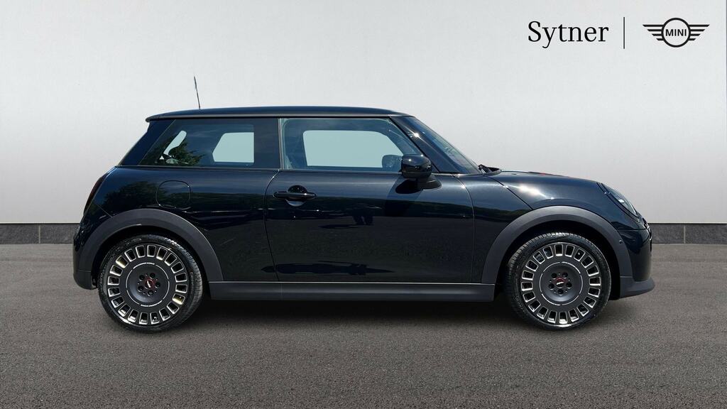 Mini Hatch 1.5 C Exclusive CF26PLX Black #3