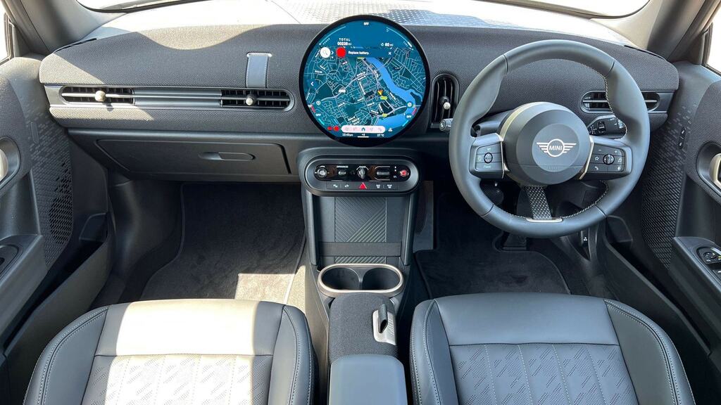 Mini Hatch 1.5 C Exclusive CF26PLX Black #4