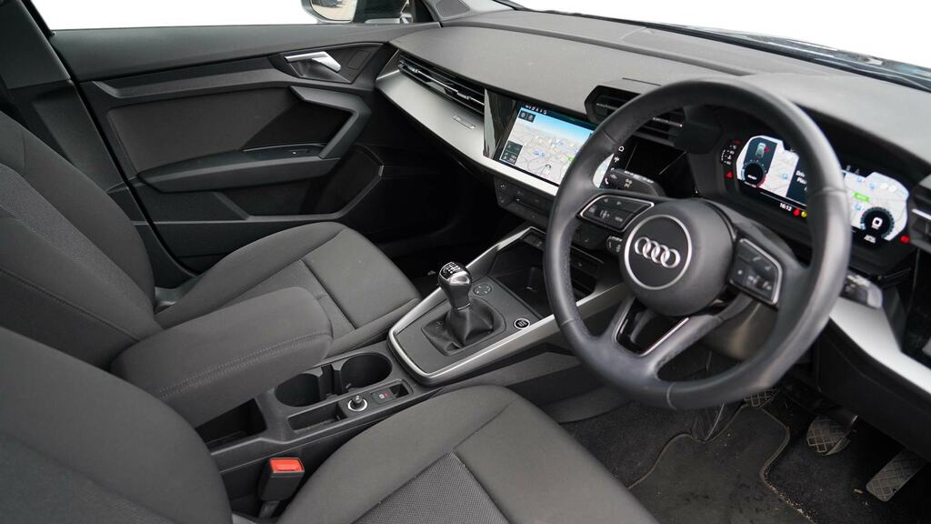 Audi A3 30 Tfsi Technik YH71ECW Black #6