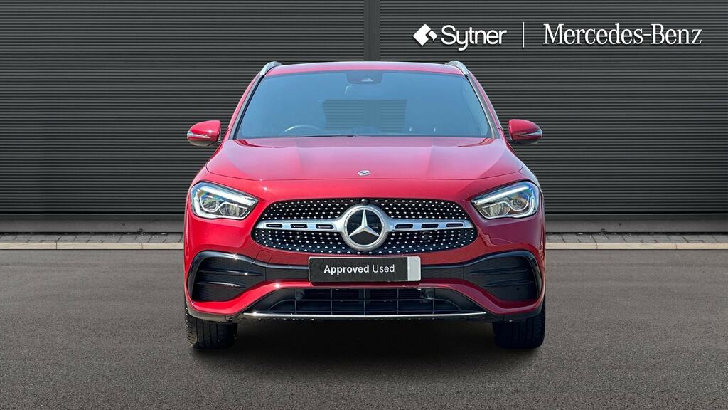 Mercedes-Benz GLA Class Gla 200 Amg Line Red #6