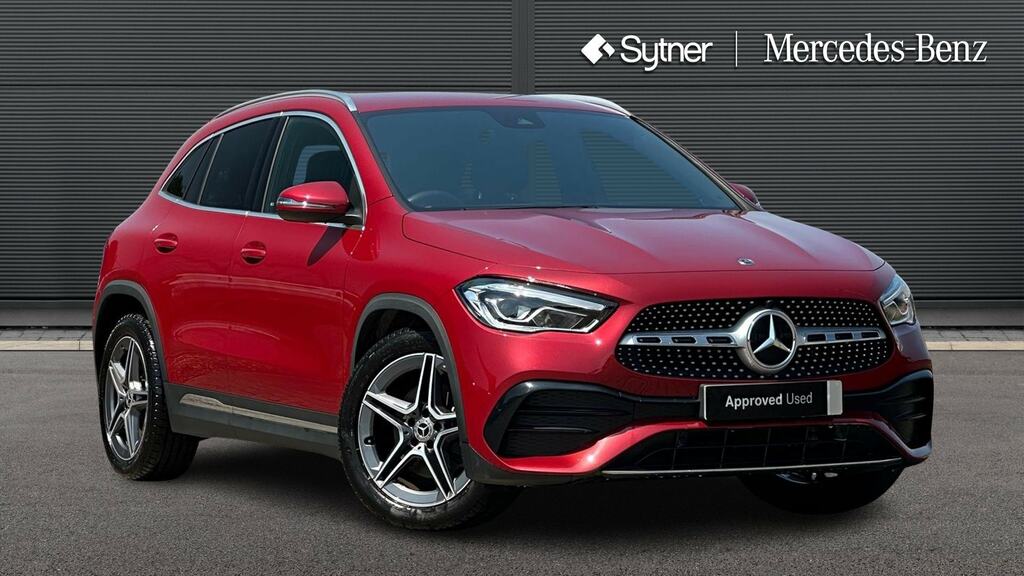 Mercedes-Benz GLA Class Gla 200 Amg Line Red