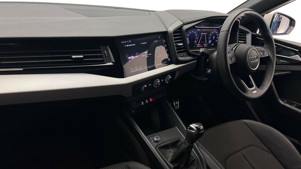 Audi A1 25 Tfsi S Line RK73LOH Silver #2