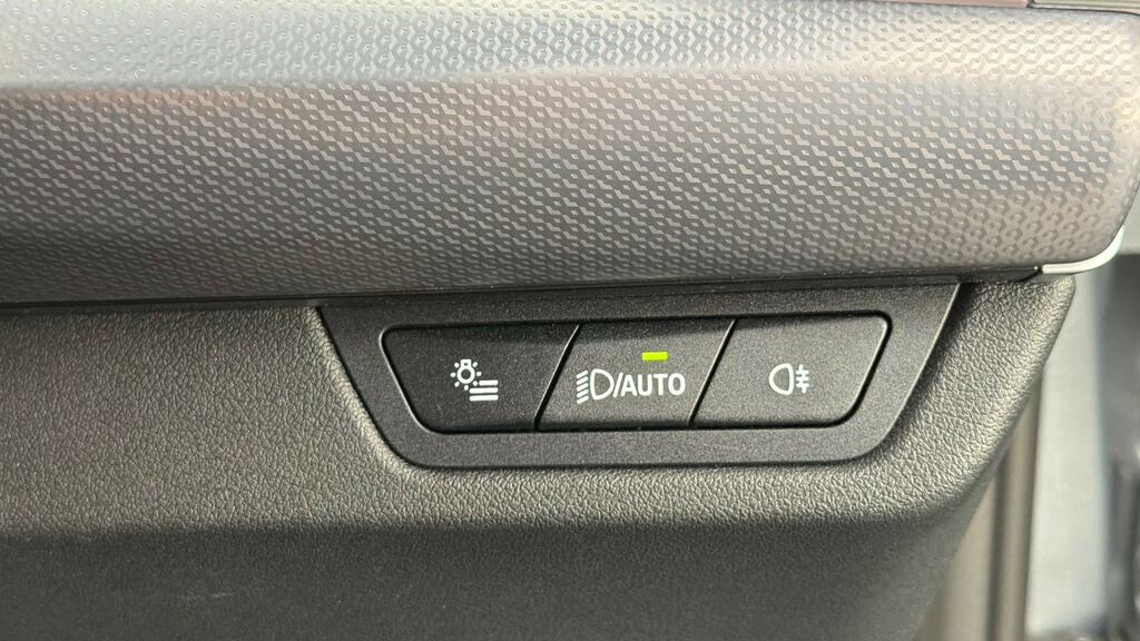 BMW 2 Series Active Tourer 2.0 223I Mht Luxury Dct Euro 6 Ss Black #26