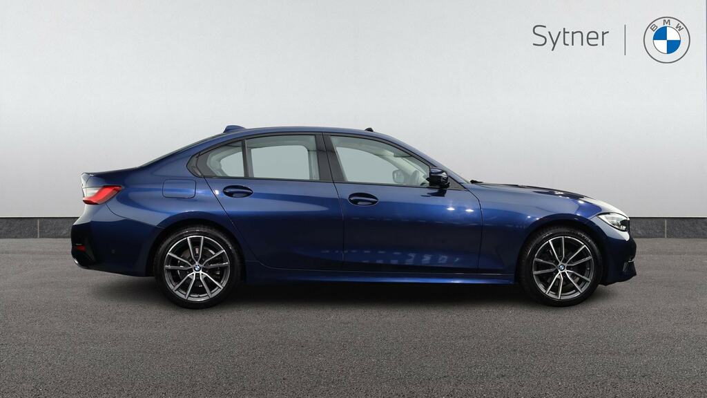 BMW 3 Series 320I Xdrive Sport Step Blue #3