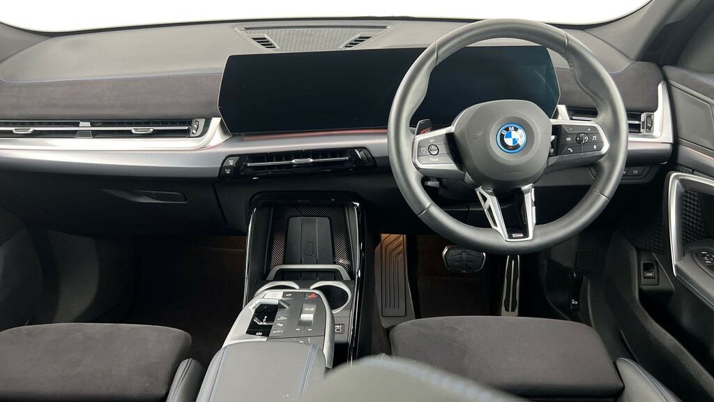 BMW iX2 230Kw Xdrive30 M Sport 65Kwh Techpro BT24SUO Red #4