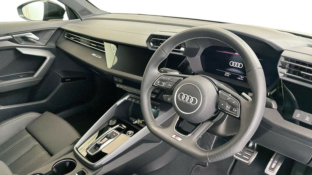 Audi A3 35 Tfsi Black Edition S Tronic Tech Pack LM75OHH Black #6