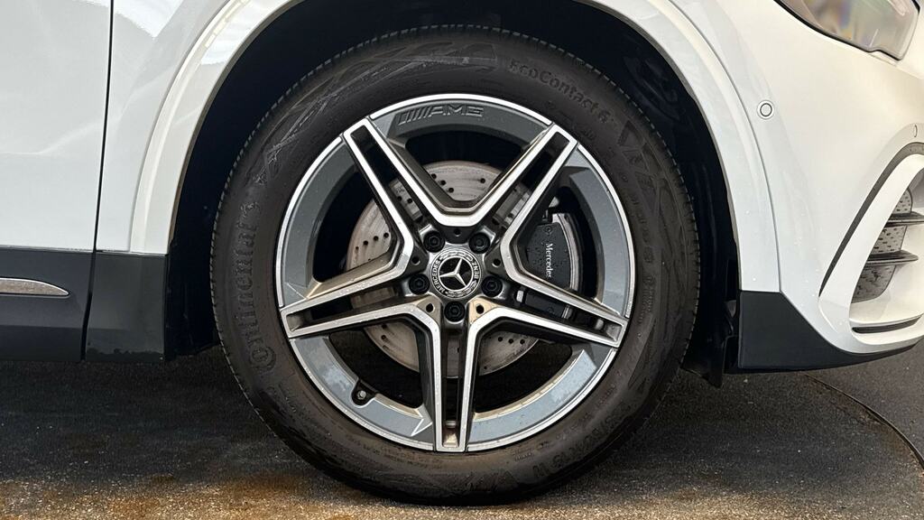 Mercedes-Benz GLA Class Gla 200 Amg Line Executive White #5