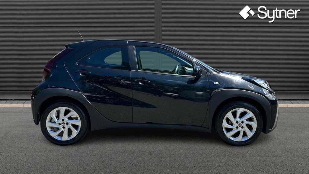 Toyota Aygo X 1.0 Vvt-i Pure ND24FFN Black #4