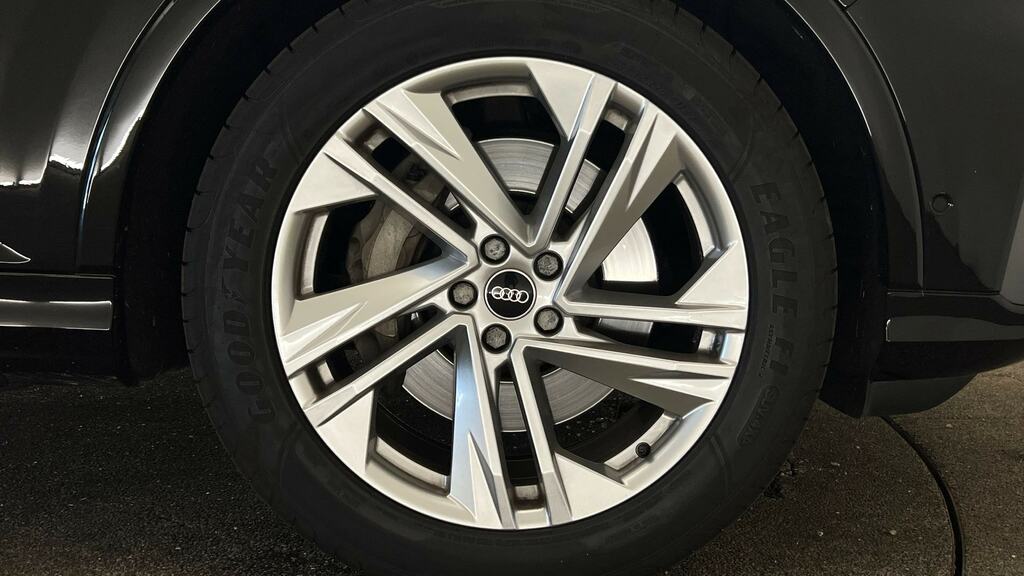 Audi Q7 50 Tdi Quattro S Line Tiptronic Cs Pack BW23NTT Black #5