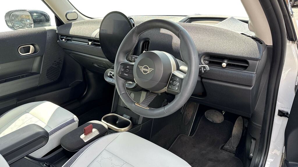 Mini Hatch 1.5 C Classic Level 2 KX25NDN White #6