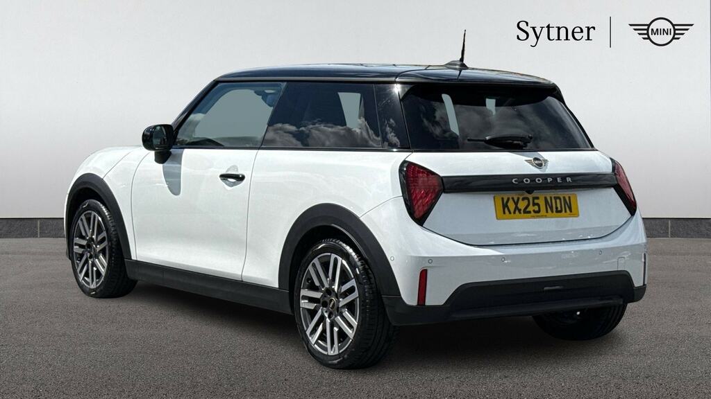 Mini Hatch 1.5 C Classic Level 2 KX25NDN White #2