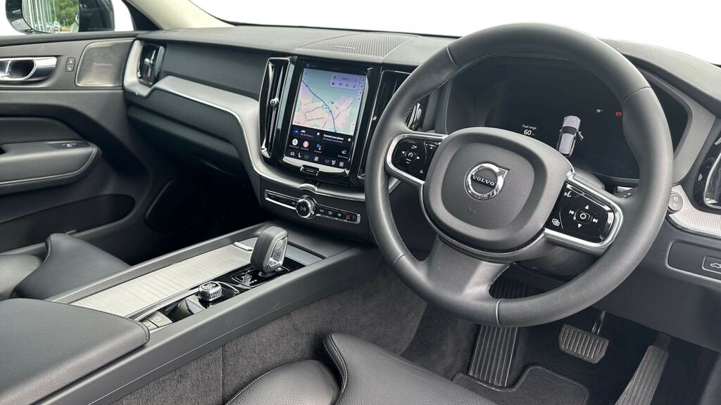 Volvo XC60 2.0 B4d Plus Dark Awd Geartronic SV72HRE White #5
