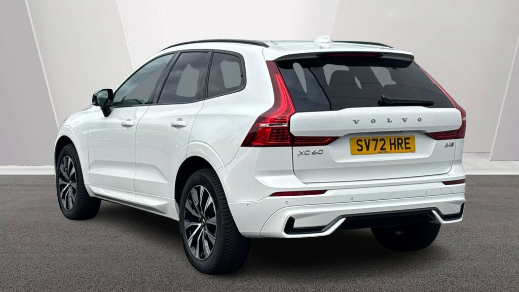 Volvo XC60 2.0 B4d Plus Dark Awd Geartronic SV72HRE White #2