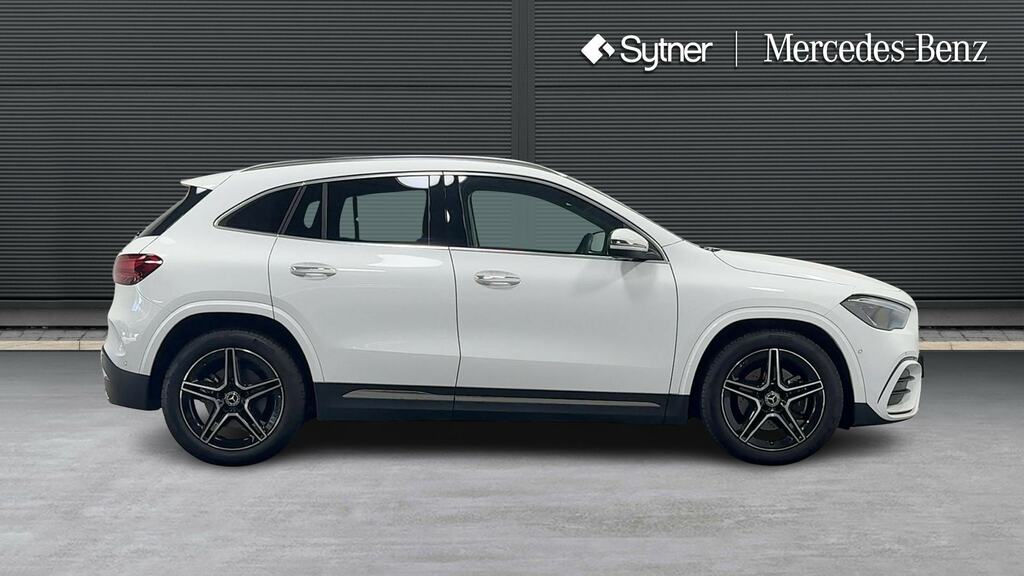 Mercedes-Benz GLA Class Gla 220D 4Matic Amg Line Executive KP75TMU White #4
