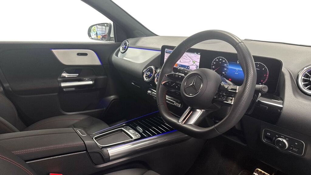 Mercedes-Benz GLA Class Gla 220D 4Matic Amg Line Executive KP75TMU White #3