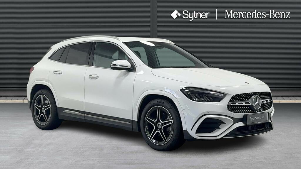 Mercedes-Benz GLA Class Gla 220D 4Matic Amg Line Executive White