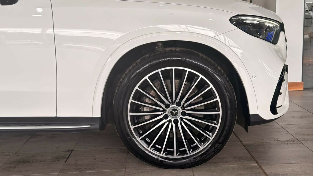 Mercedes-Benz GLC Class Glc 300 4Matic Amg Line Premium Plus 9G-tronic White #5