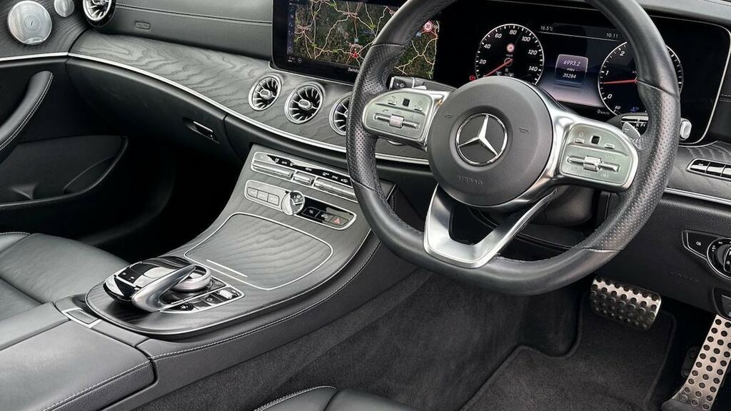 Mercedes-Benz E Class E400d 4Matic Amg Line Premium Plus 9G-tronic FX69LDV White #3