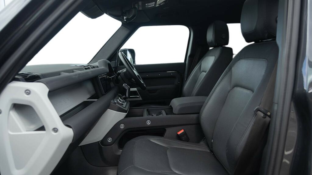 Land Rover Defender 110 3.0 D300 X-dynamic Se 110 YG72ULC Grey #3