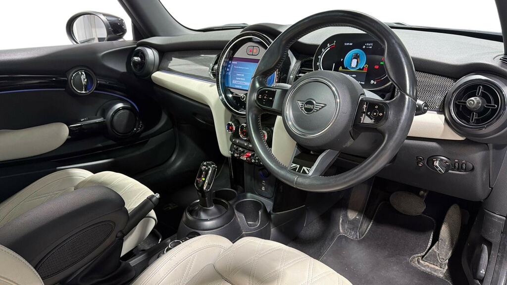 Mini Hatch 1.5 Cooper Exclusive Premium Plus EK73VSN Black #6