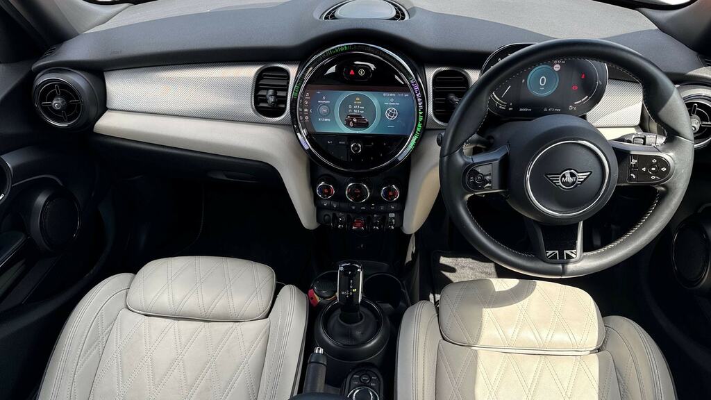 Mini Hatch 1.5 Cooper Exclusive Premium VK23LXY Red #4
