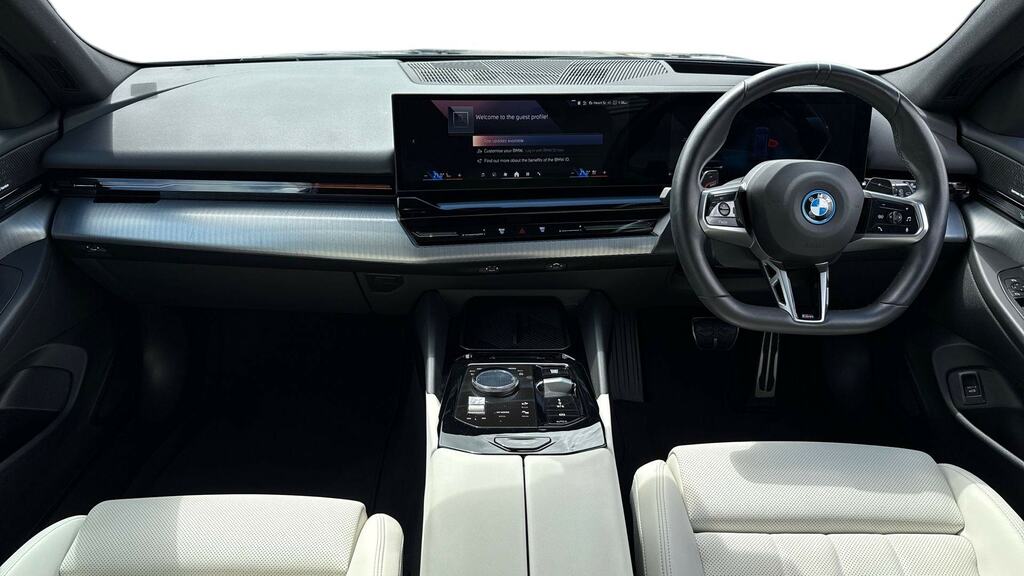BMW 5 Series 530E M Sport Pro Tech Plus YB74HCJ Blue #4
