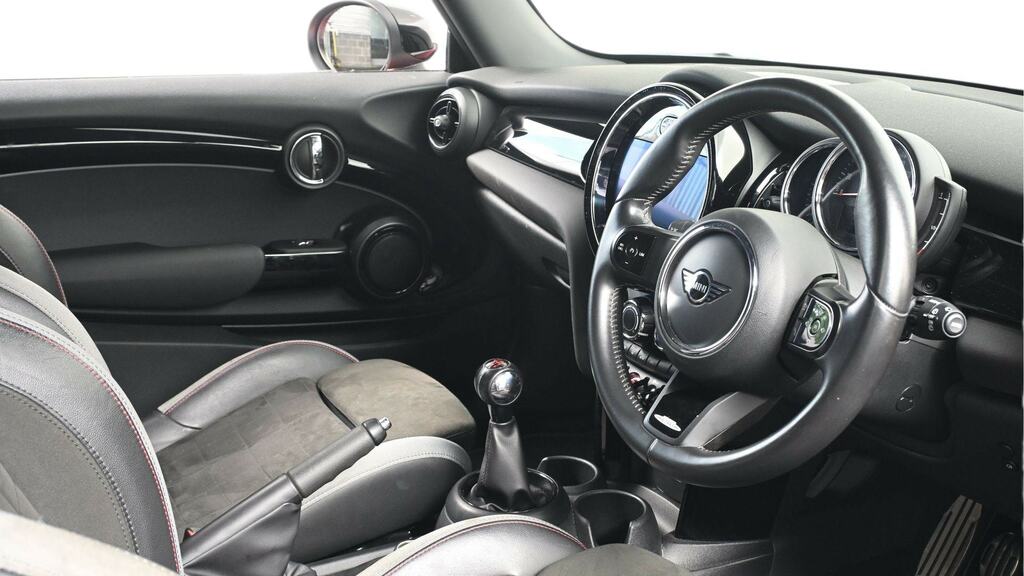 Mini Hatch 1.5 Cooper Sport FG71NKK Red #6