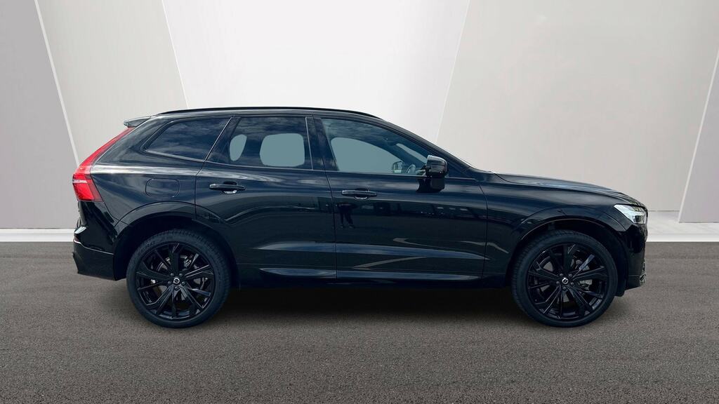 Volvo XC60 2.0 B5p Ultra Black Edition Awd Geartronic MA25FWE Black #3