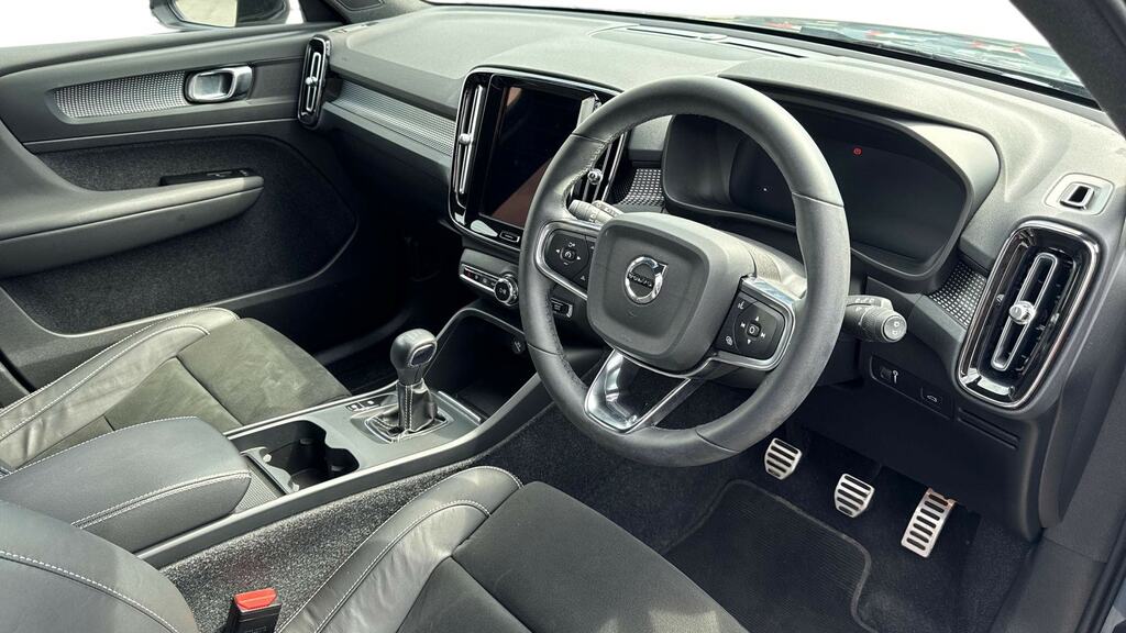 Volvo XC40 1.5 T3 163 R Design Grey #4