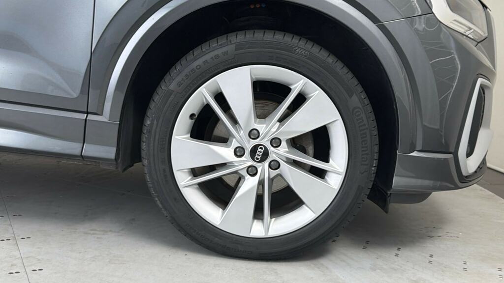 Audi Q2 35 Tfsi S Line S Tronic YH21HGA Grey #5
