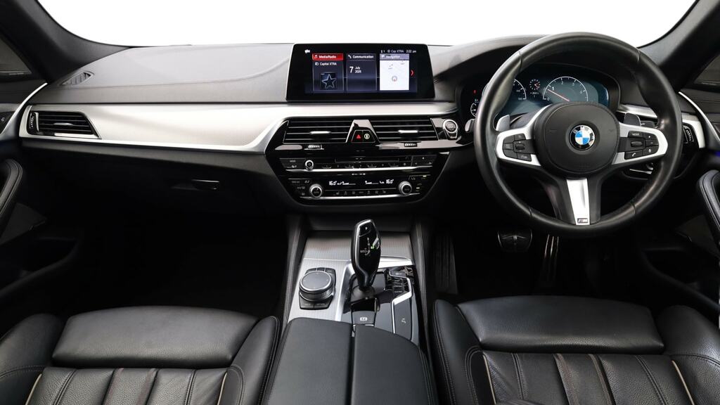 BMW 5 Series 530D M Sport Black #4