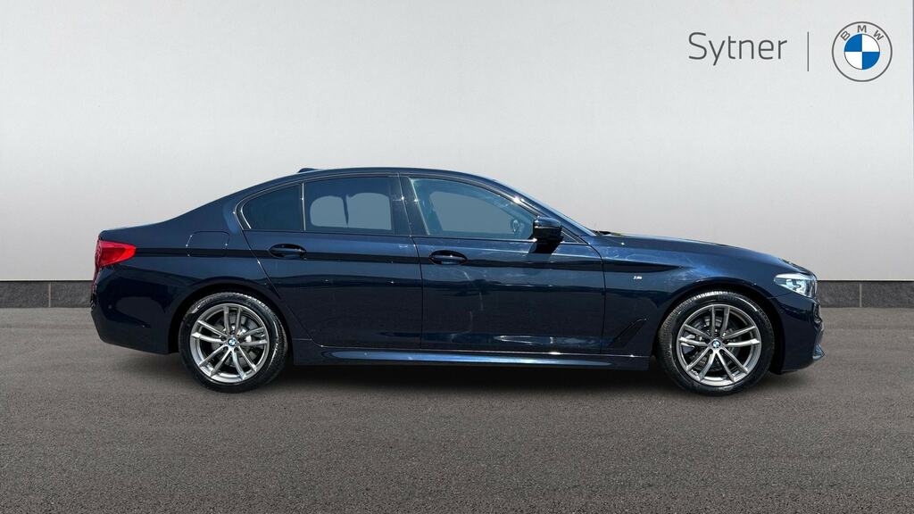 BMW 5 Series 520D Mht M Sport AV20JFE Black #3