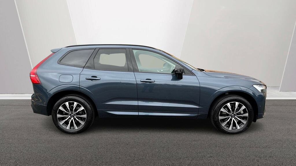 Volvo XC60 2.0 B5p Plus Dark Awd Geartronic DC24CCO Blue #3