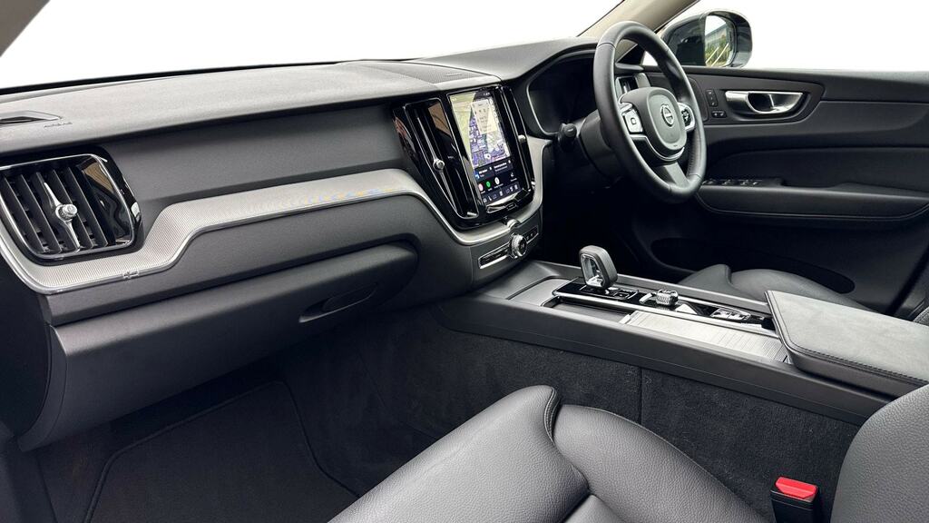 Volvo XC60 2.0 B5p Plus Dark Awd Geartronic DC24CCO Blue #4