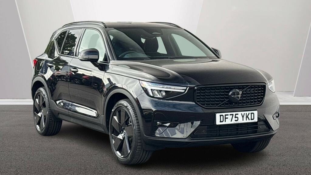 Volvo XC40 2.0 B4p Plus Black Edition Black
