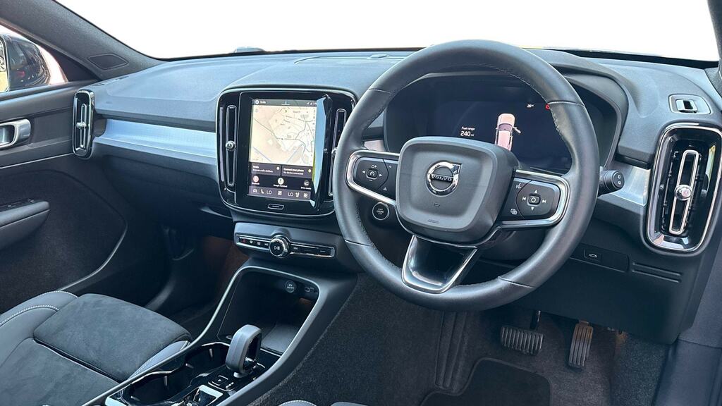 Volvo XC40 2.0 B3p Plus Black Edition MJ75JLX Black #5