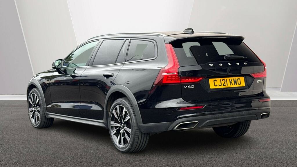 Volvo V60 Cross Country 2.0 B5p Cross Country Awd Black #2