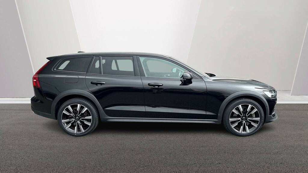 Volvo V60 Cross Country 2.0 B5p Cross Country Awd Black #3