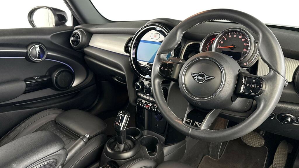 Mini Hatch 1.5 Cooper Exclusive LG72UUC Black #6
