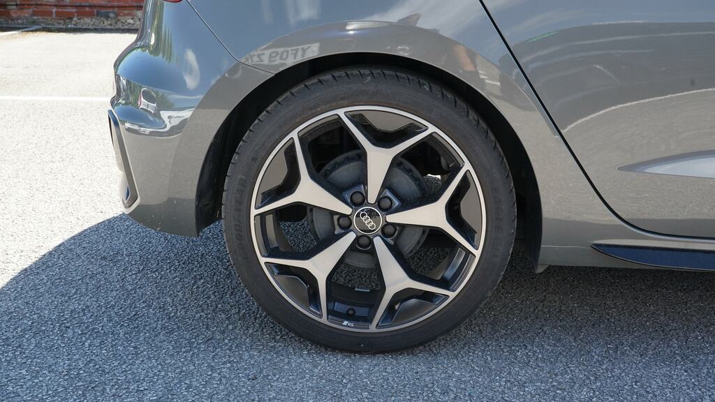 Audi A1 25 Tfsi Black Edition S Tronic Grey #5