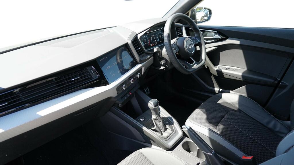 Audi A1 25 Tfsi Black Edition S Tronic Grey #2