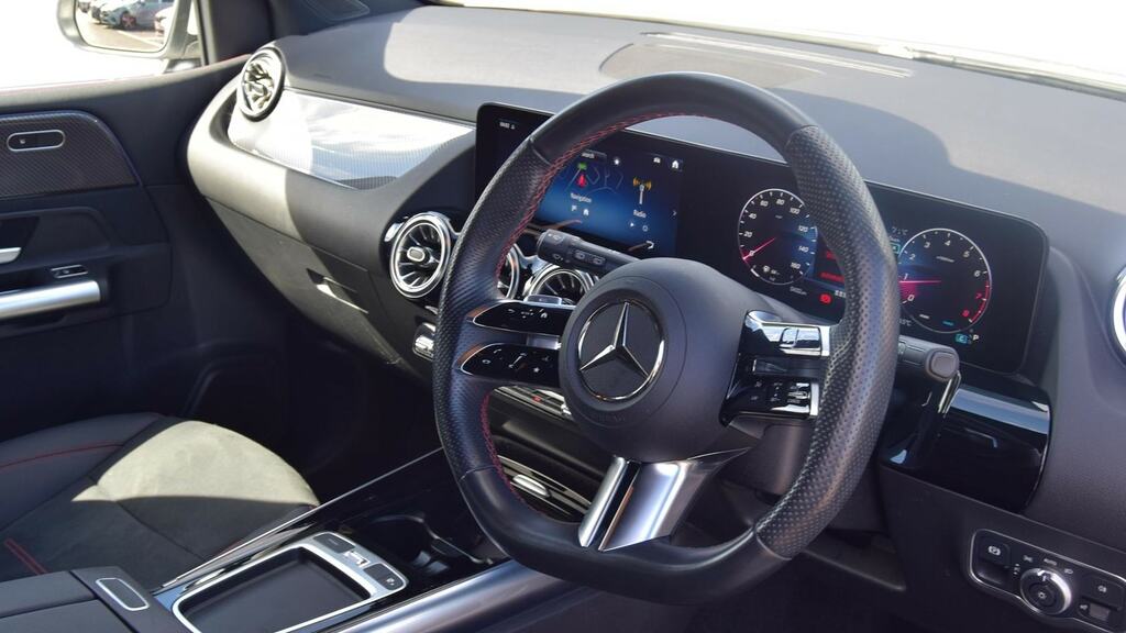 Mercedes-Benz B Class B200 Amg Line Executive White #3