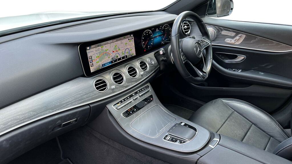 Mercedes-Benz E Class E200 Amg Line Night Edition Prem 9G-tronic White #3