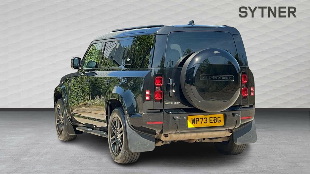 Land Rover Defender 110 2.0 P300 X-dynamic Se 110 Black #2