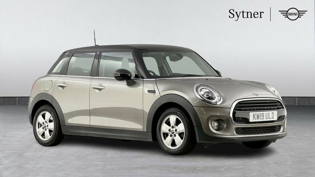 Mini Hatch 1.5 Cooper Classic II KW19ULD Silver