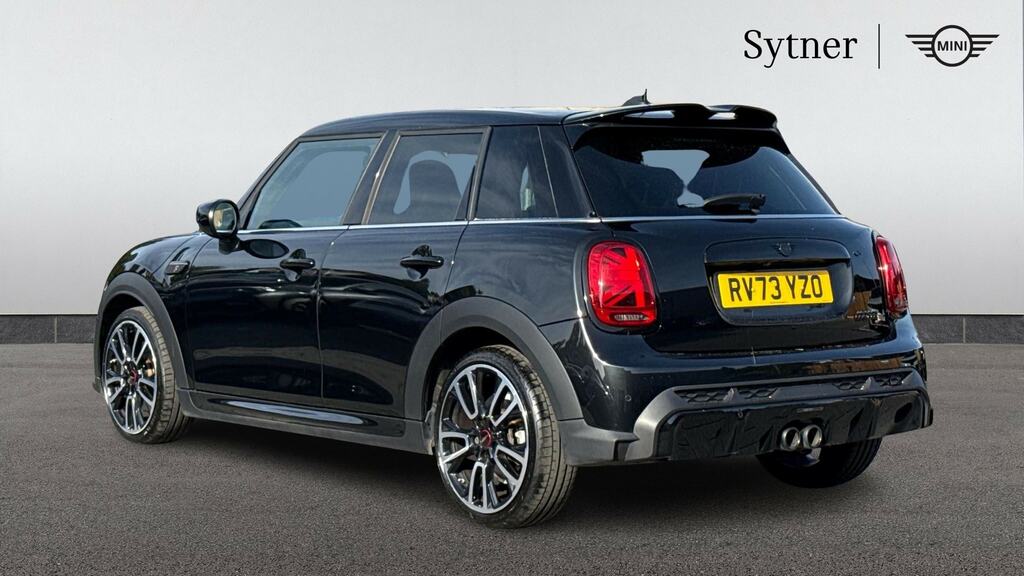 Mini Hatch 2.0 Cooper S Sport Premium Plus RV73YZO Black #2