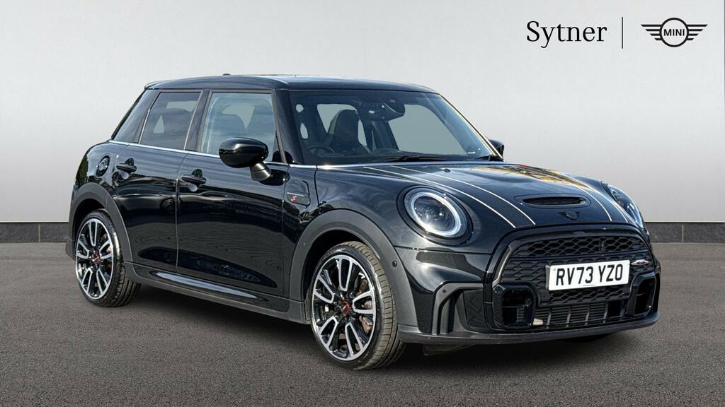 Mini Hatch 2.0 Cooper S Sport Premium Plus RV73YZO Black