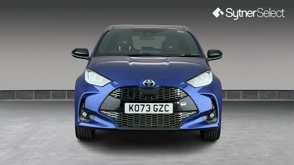 Toyota Yaris 1.5 Hybrid Gr Sport Cvt Bi-tone KO73GZC Red #4